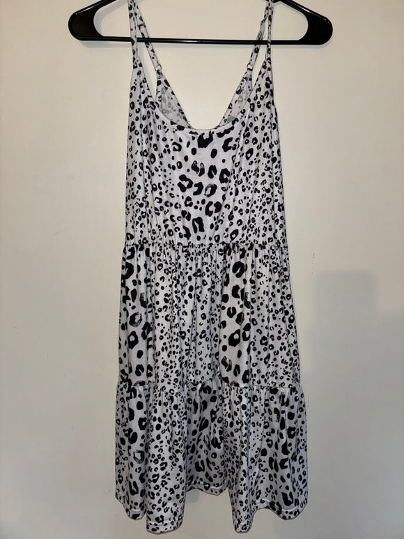 Leopard print dress with tie back detail - small