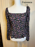 Francesca’s Floral Fitted top - small